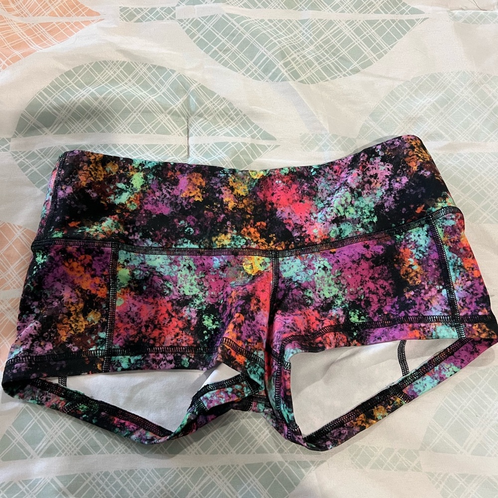 Fleo size medium booty shorts